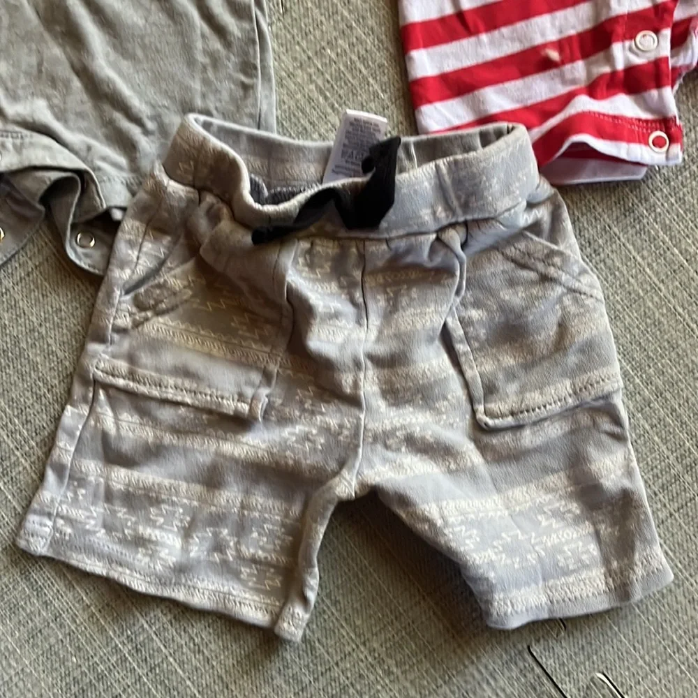 Bundle baby clothes 2 rompers one short patriotic